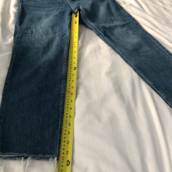 TOP SHOP MOTO medium wash cropped jeans. Size 26. - Picture 11 of 12